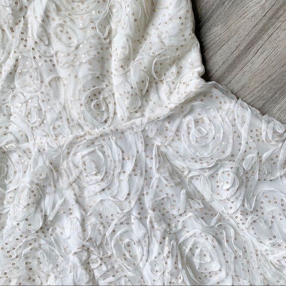 Knitworks Formal Gold Sequined Dress Size Girls 12 - Picture 3 of 8